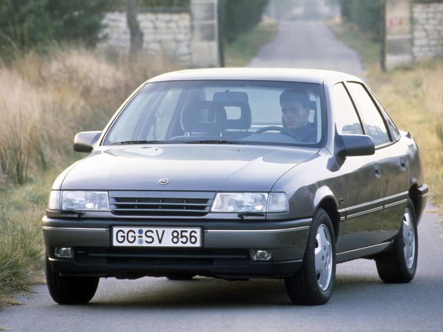  Opel Vectra Sedan 1988 года  (фото 5 из 29)